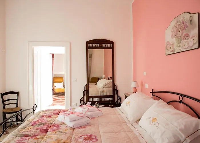 B&B\